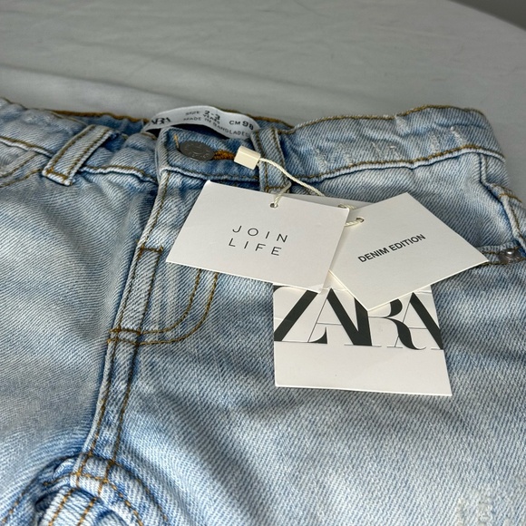 NWT Zara Kids "The Skater Short" Light Wash Denim - Size 2-3 - Picture 5 of 8